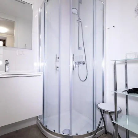 דירה Downtown Chic And Cozy