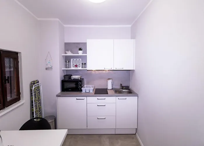 Downtown Chic And Cozy *