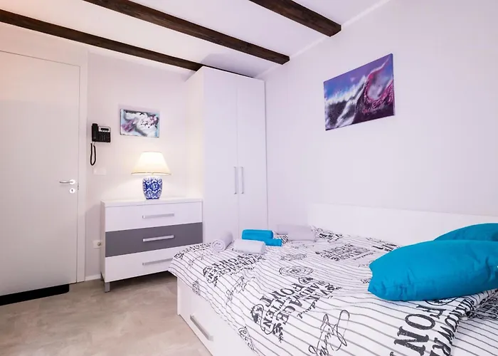 Downtown Chic And Cozy Piran