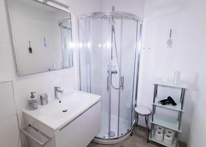 Downtown Chic And Cozy דירה