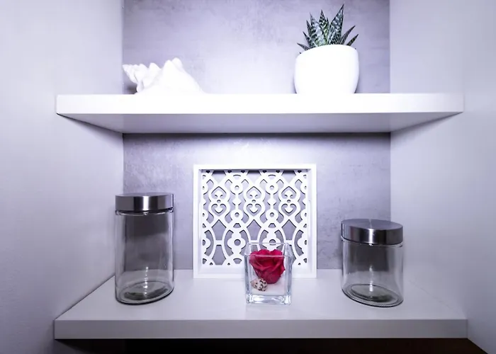 Downtown Chic And Cozy *